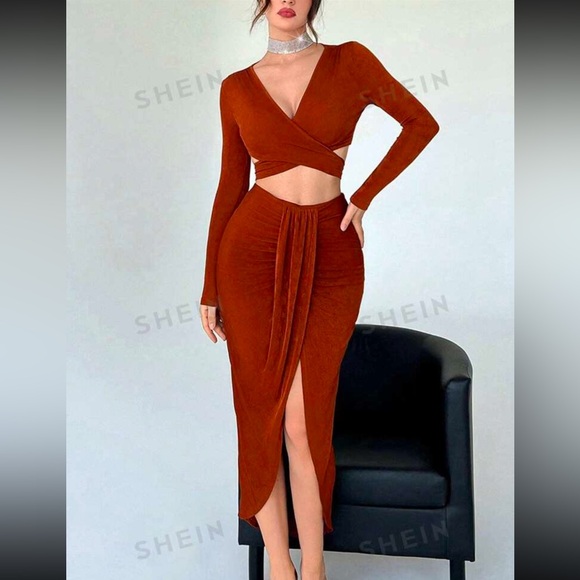 Rust colored two piece set - Picture 4 of 5